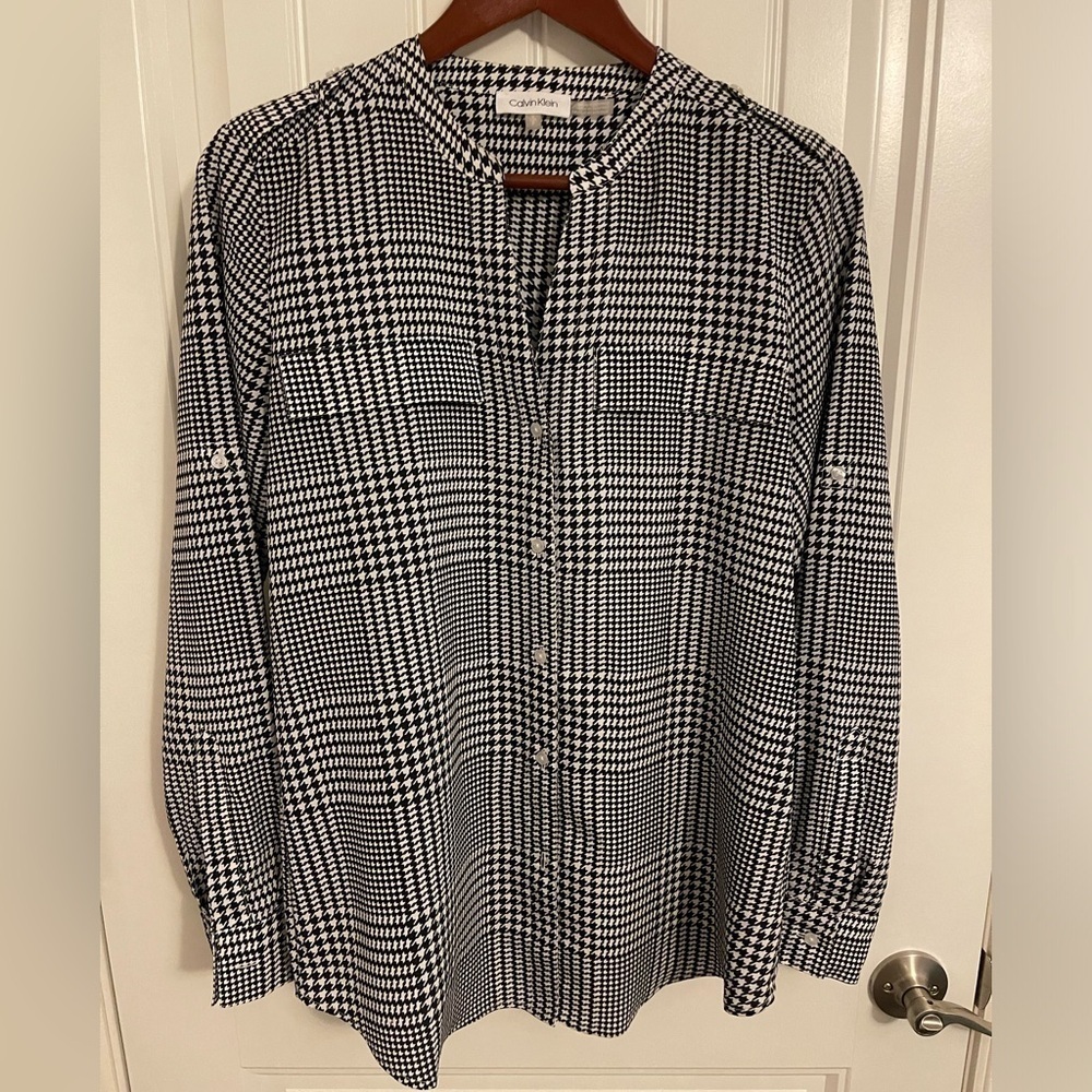 Calvin Klein, houndstooth blouse button up long sleeves can convert to short